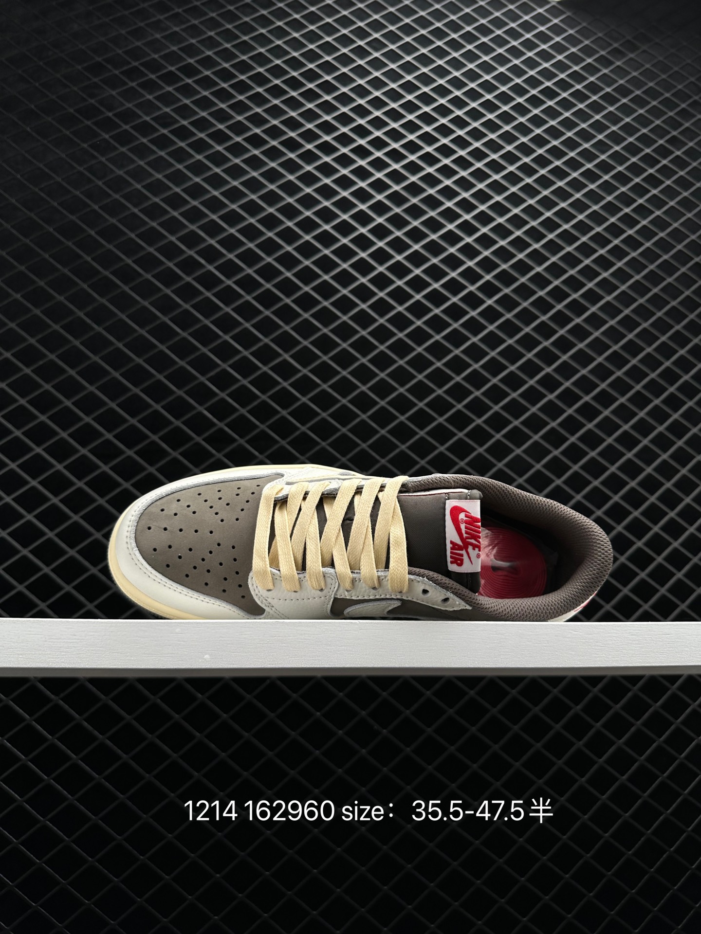 Travis Scott x Fragment x Air Jordan 1 Low Travis Scott x Fragment x Air Jordan 1 Low